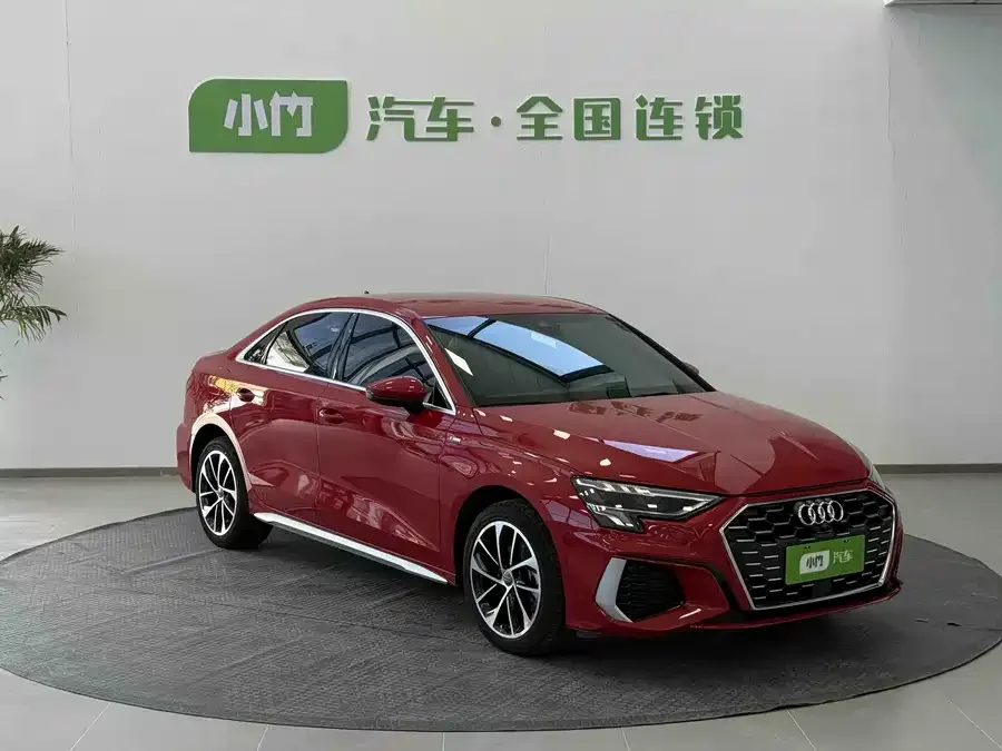 Audi A3 2022 A3L Limousine 35 TFSI aggressive and sporty 2022 — миниатюра 3