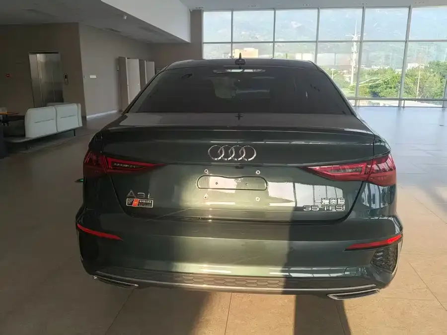 Audi A3 2023 A3L Limousine 35 TFSI Fashion Sports 2023 — миниатюра 5