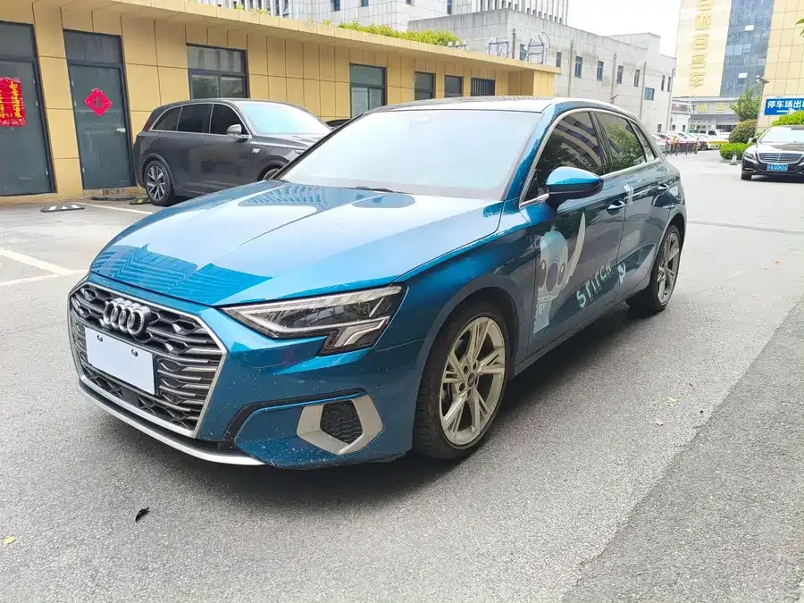 Audi A3 2022 Sportback 35 TFSI Fashionable and Elegant 2022 — фото 1, купить с доставкой в Москву