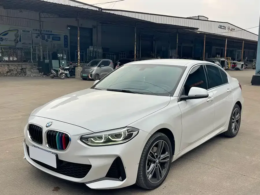BMW 1 series BMW 1 Series 2023 120i M Sport 2023 — фото 1, купить с доставкой в Москву