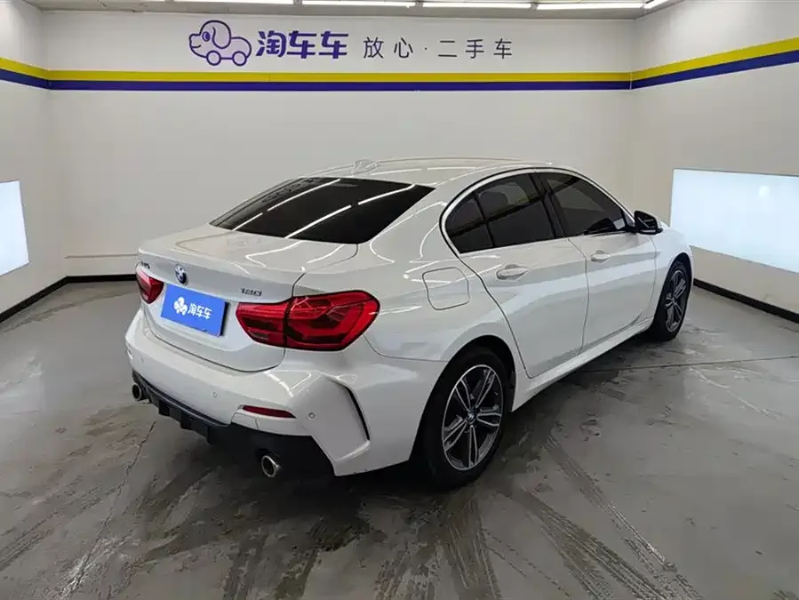 BMW 1 series BMW 1 Series 2021 facelift 120i M Sport 2022 — фото 1, купить с доставкой в Москву
