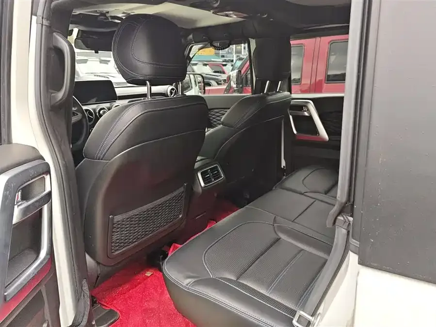BAIC BJ40 Beijing Off-road BJ40 2023 2.0D Automatic 4WD Blade Hero Edition Knight Type (Front and Rear Electric Locks) 2023 — миниатюра 5