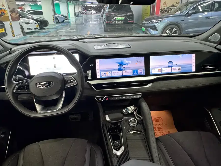 Geely Monjaro Xingyue L 2024 2.0TD High Power Automatic 2WD Skyline Edition 2024 — миниатюра 2