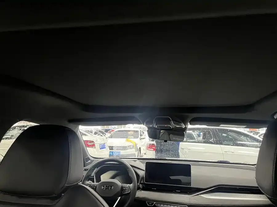 Geely Xingrui Xingrui 2023 2.0TD only available in green version 2023 — миниатюра 3