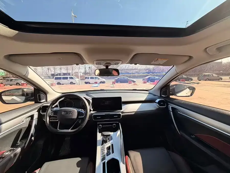 Geely Coolray SX11 Binyue 2021 1.4T DCT Diamond Edition 2022 — миниатюра 3