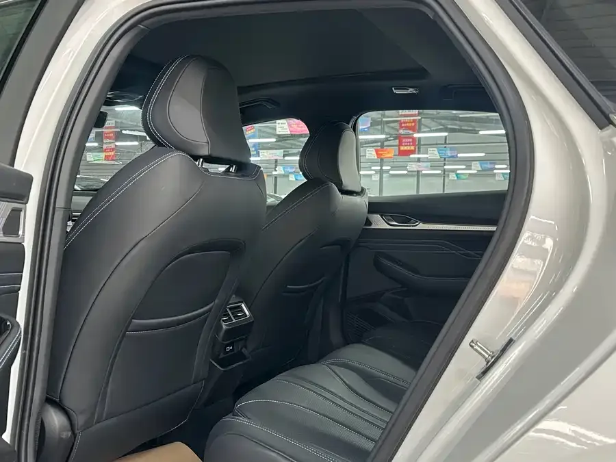 Geely Xingrui Xingrui 2025 Dongfangyao 1.5TD Kunlun Edition 2026 — миниатюра 2