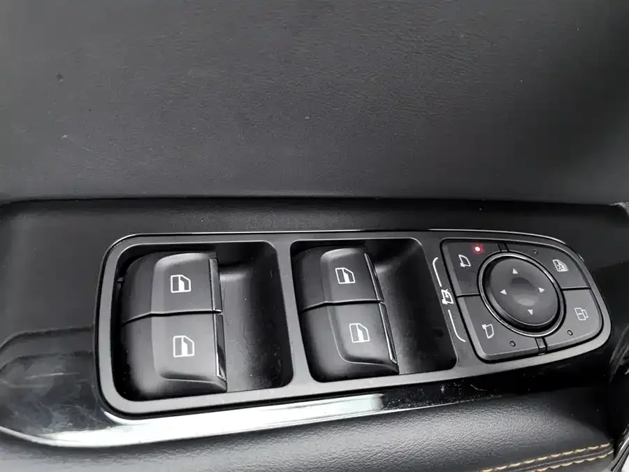 Haval Big dog Haval Big Dog 2022 1.5T DCT 2WD Horse Dog Hunting Edition 2023 — миниатюра 3