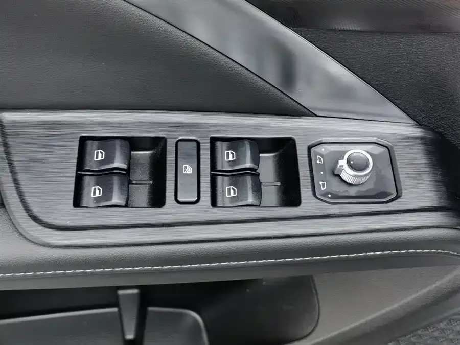 Haval H6 Haval H6 2025 1.5T National Trend Urban Edition 2025 — миниатюра 3