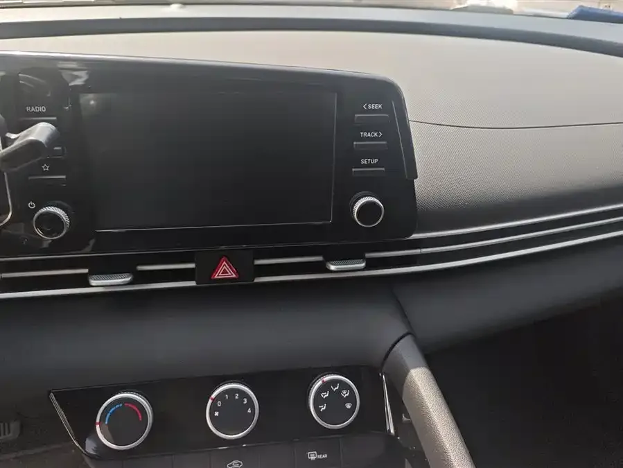 Hyundai Elantra Elantra 2023 1.5L CVT GLS Leading Edition 2025 — миниатюра 4
