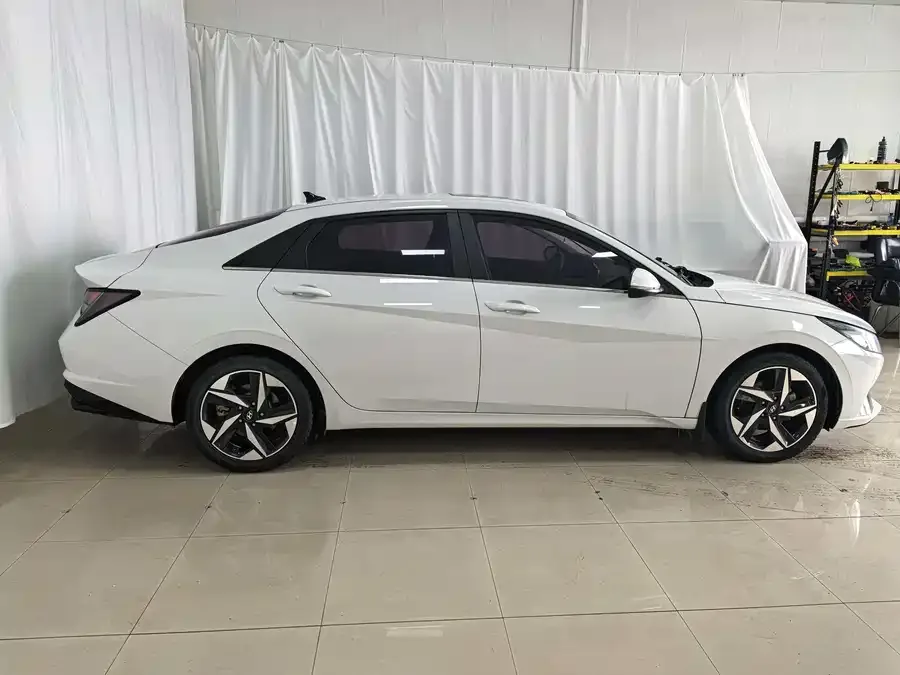 Hyundai Elantra Elantra 2022 1.5L CVT GLX Elite Edition 2022 — миниатюра 2
