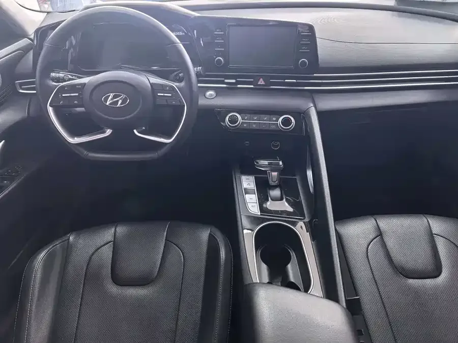 Hyundai Elantra Elantra 2022 1.5L CVT GLX Elite Edition 2022 — миниатюра 3