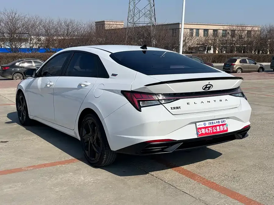 Hyundai Elantra Elantra 2022 1.5L CVT 20th Anniversary Edition 2022 — миниатюра 4