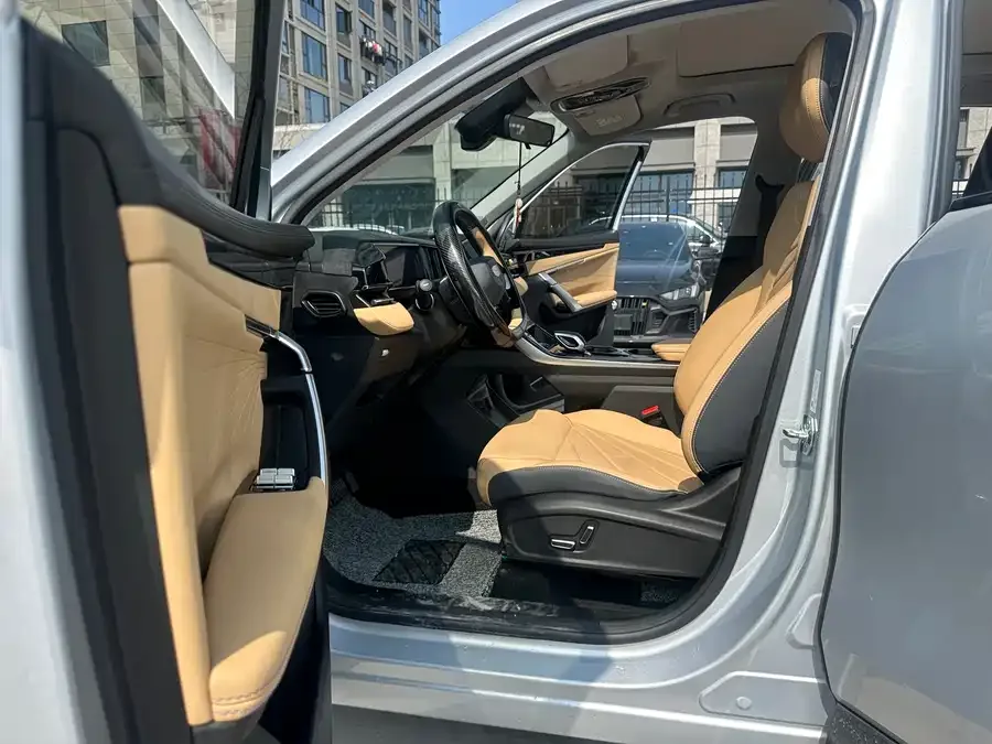 Geely Atlas L Boyue L 2023 1.5TD DCT Premium Edition 2024 — миниатюра 3