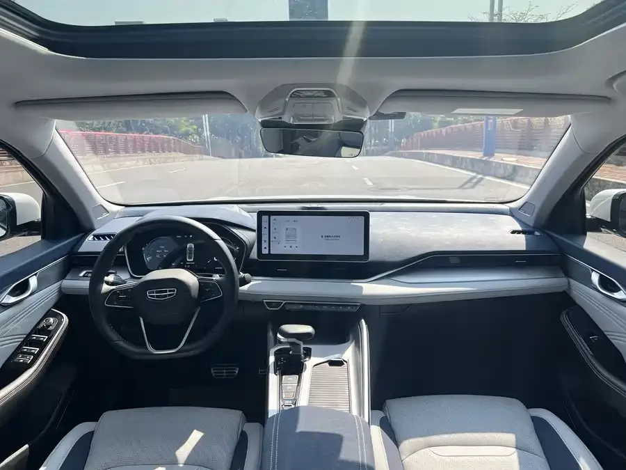 Geely Xingrui Xingrui 2023 2.0TD Premium Edition 2023 — миниатюра 3