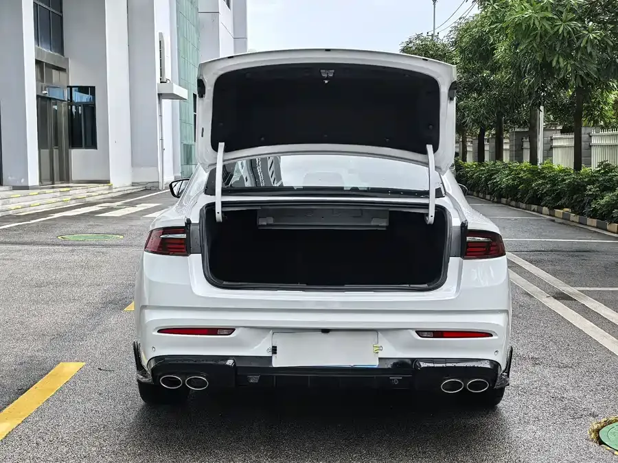 Geely Xingrui Xingrui 2023 1.5TD Kunlun Edition 2023 — миниатюра 3