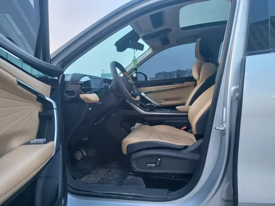 Geely Atlas L Boyue L 2023 1.5TD DCT Premium Edition 2023 — миниатюра 2