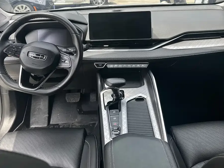 Geely Xingrui Xingrui 2023 2.0TD Premium Edition 2022 — миниатюра 3