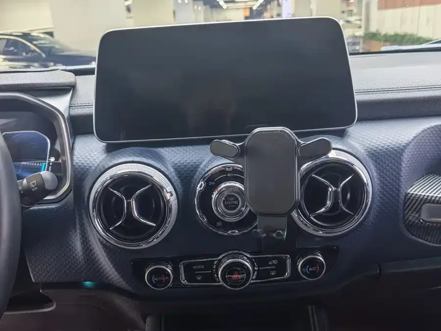 BAIC BJ40 Beijing Off-road BJ40 2023 2.0T Automatic 4WD Touring Tower Champion Edition 2023 — миниатюра 2