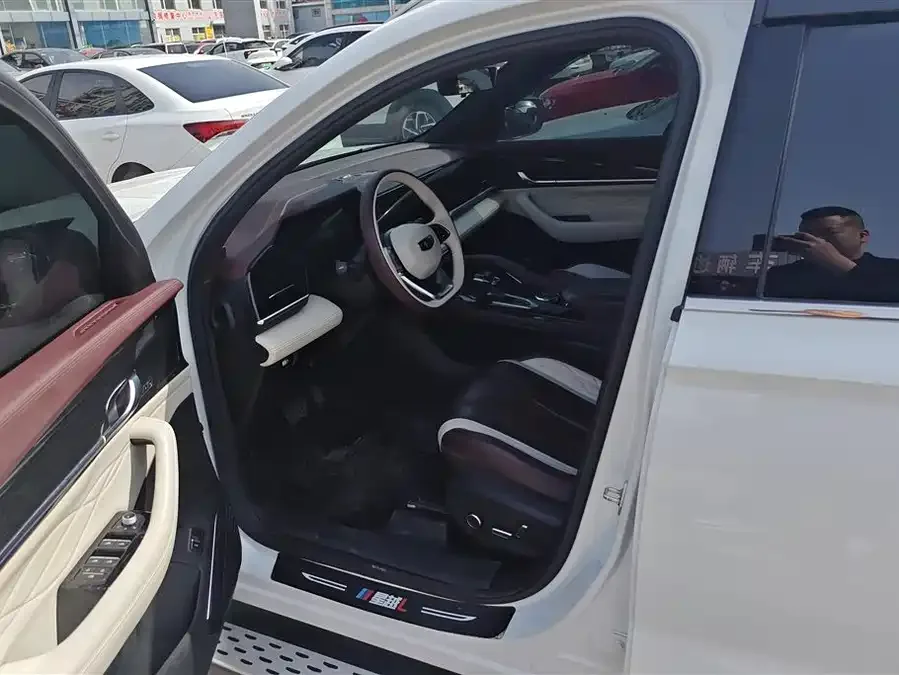 Geely Monjaro Xingyue L 2021 2.0TD DCT EVO 2WD Premium Edition 2023 — миниатюра 3