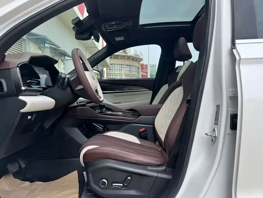Geely Monjaro Xingyue L 2021 2.0TD DCT EVO 2WD Premium Edition 2022 — миниатюра 5