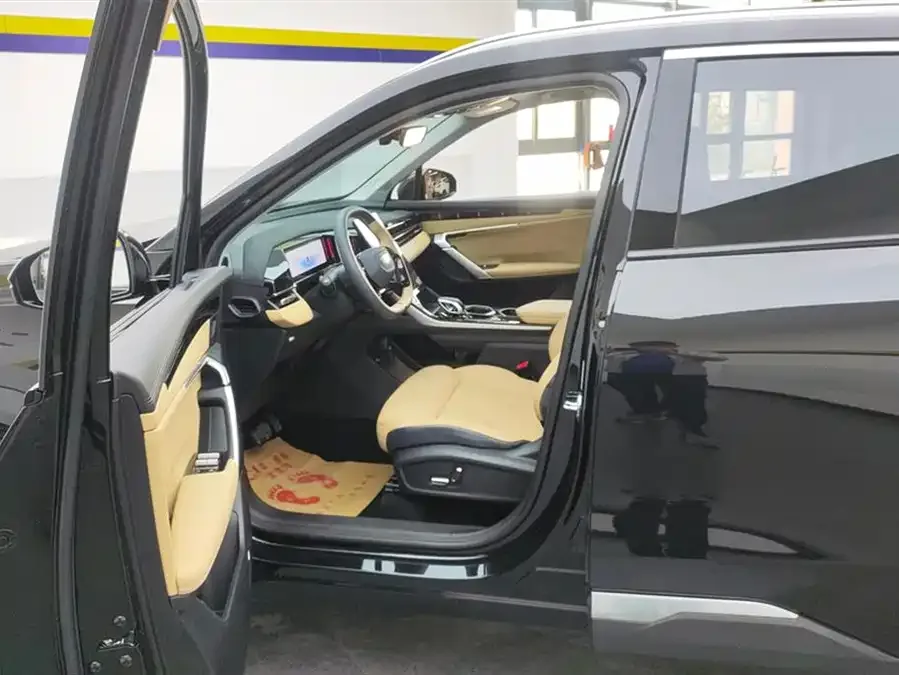 Geely Atlas L Boyue L 2023 1.5TD DCT Premium Edition 2024 — миниатюра 3