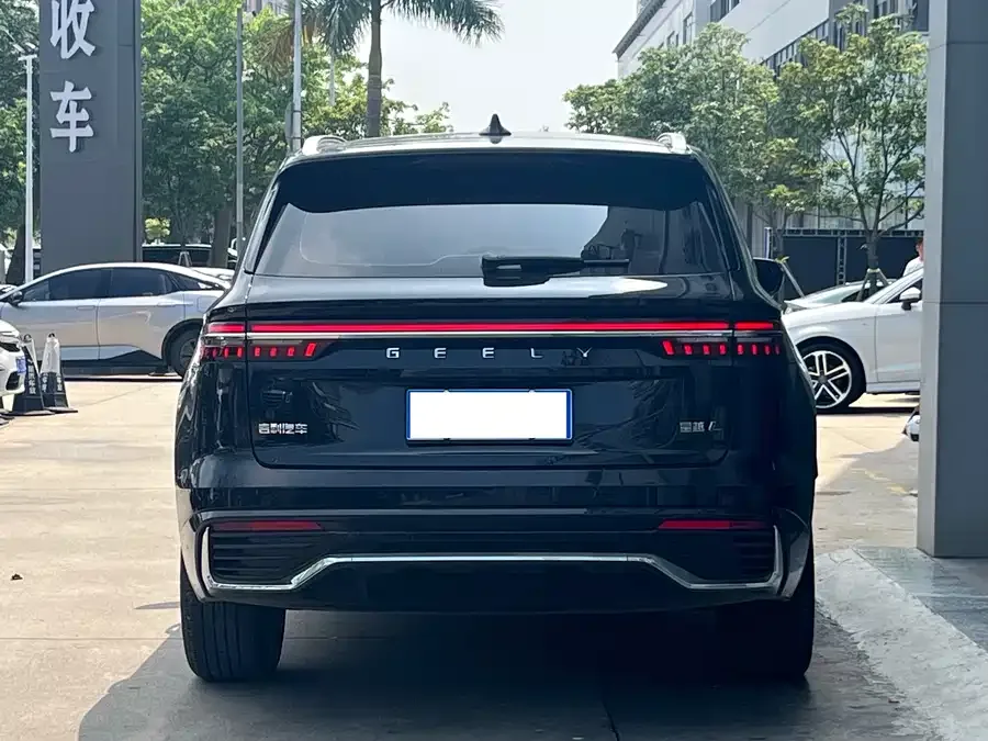 Geely Monjaro Xingyue L 2025 2.0TD Automatic Cloud Edition 2025 — миниатюра 3