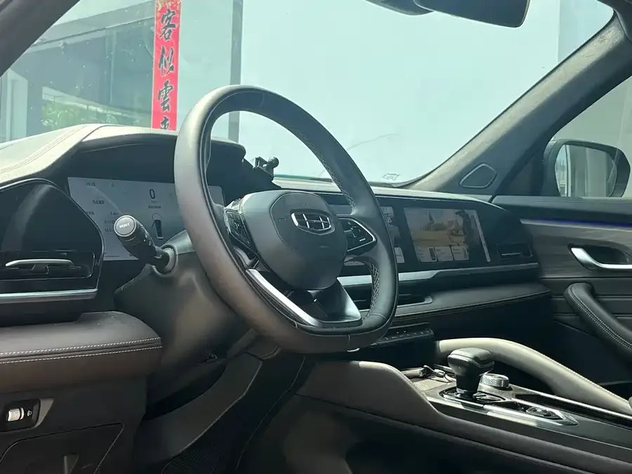 Geely Monjaro Xingyue L 2025 2.0TD Automatic Cloud Edition 2025 — миниатюра 4