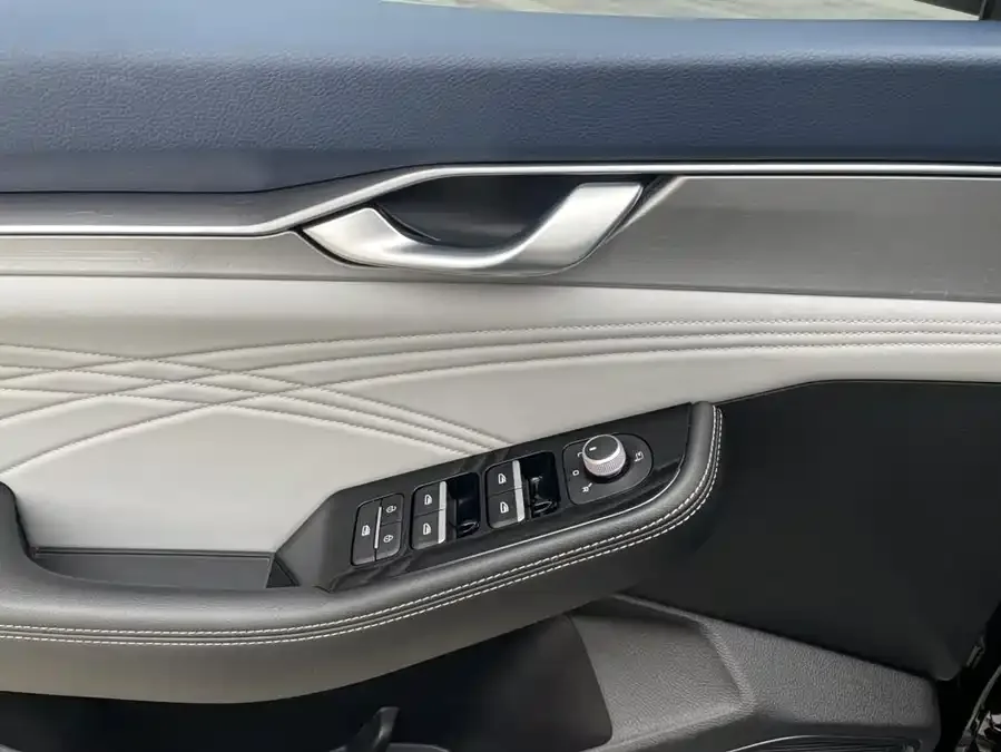 Geely Xingrui Xingrui 2023 2.0TD Premium Edition 2023 — миниатюра 4