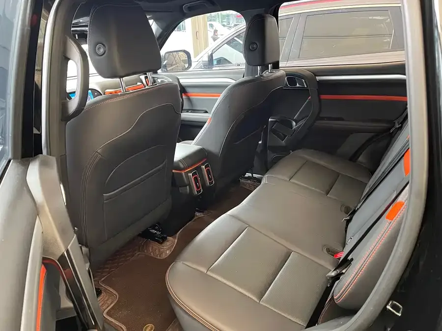 Haval Big dog Haval Big Dog 2022 2.0T DCT 4WD Roaring Sky Dog Edition 2023 — миниатюра 5