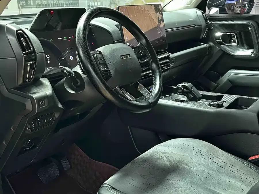 Haval Big Dog PLUS Haval Big Dog PLUS 2023 2.0T 4WD Trendy Plus 2025 — миниатюра 4