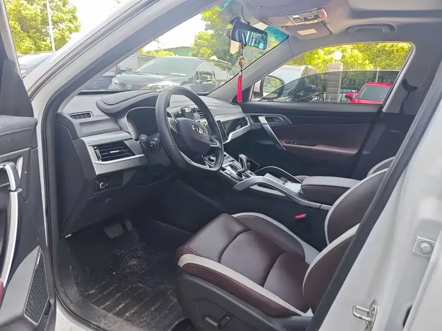 Geely Atlas Boyue 2022 1.8TD DCT Smart Elegant Edition 2023 — миниатюра 2