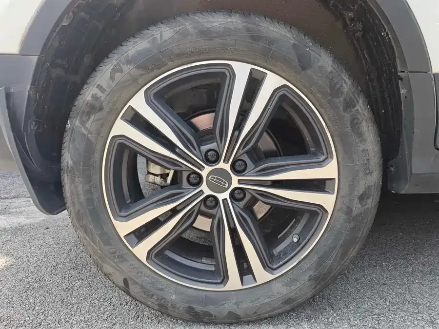 Geely Atlas Boyue 2022 1.8TD DCT Smart Elegant Edition 2023 — миниатюра 3