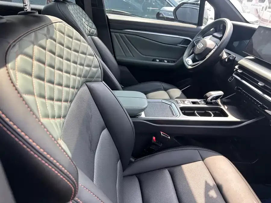 Geely Haoyue L Haoyue L 2023 2.0T DCT Luxury Edition 2023 — миниатюра 2