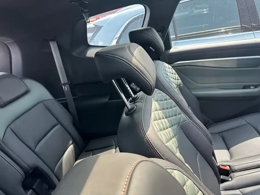 Geely Haoyue L Haoyue L 2023 2.0T DCT Luxury Edition 2023 — миниатюра 4