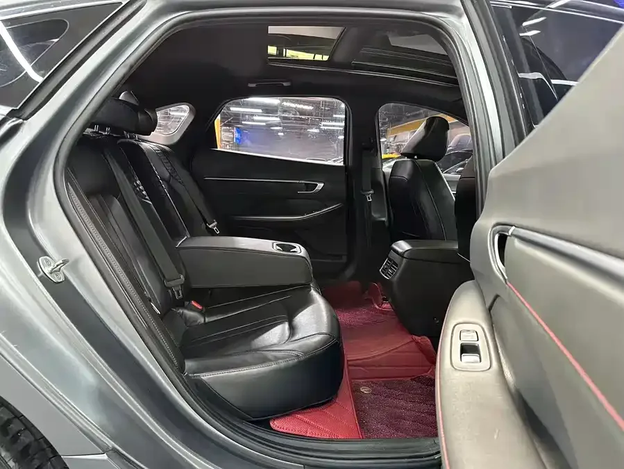 Hyundai Sonata 2022 Sonata 270TGDi DCT 20th Anniversary Edition 2022 — миниатюра 3