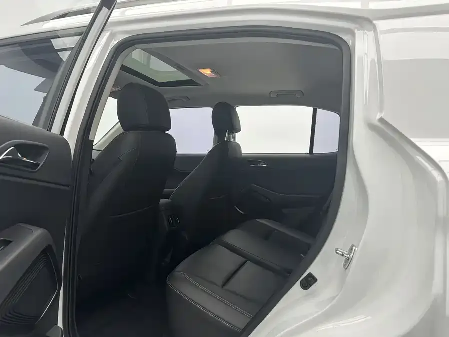Hyundai Beijing ix35 Beijing Hyundai ix35 2021 240TGDi DCT 2WD GLS Leading Edition 2022 — миниатюра 2