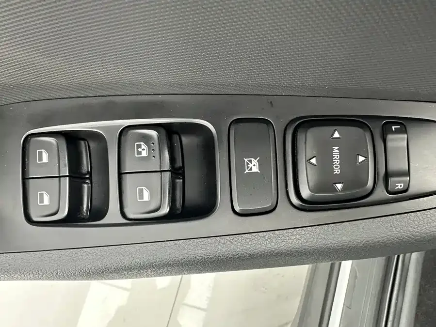 Hyundai Beijing ix35 Beijing Hyundai ix35 2021 240TGDi DCT 2WD GLS Leading Edition 2022 — миниатюра 5