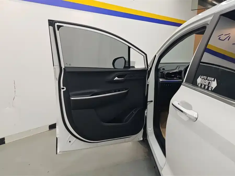 Hyundai Custo Kustu 2022 270TGDi Smart Love Flagship Edition TOP 2024 — миниатюра 4