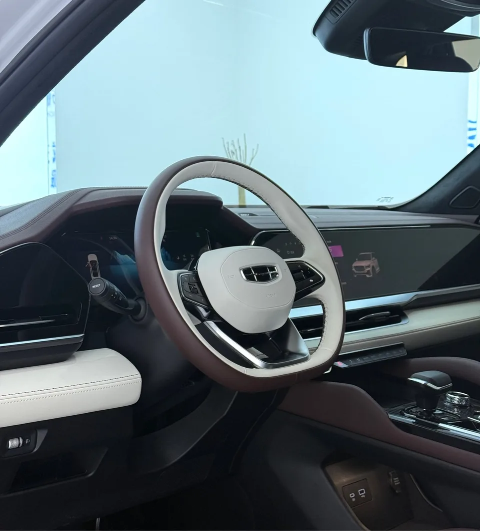 Geely Monjaro Xingyue L 2021 2.0TD DCT EVO 2WD Premium Edition 2023 — миниатюра 4
