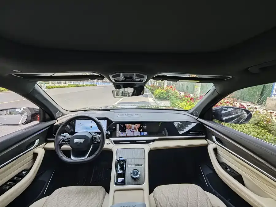 Geely Monjaro Xingyue L 2025 Dongfang Yao 2.0TD Automatic Current Edition 2025 — миниатюра 2