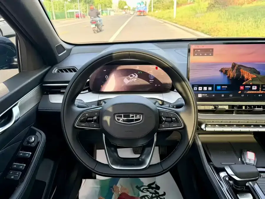Geely Xingrui Xingrui 2026 Dongfang Yao 1.5TD Kunlun Edition 2026 — миниатюра 3