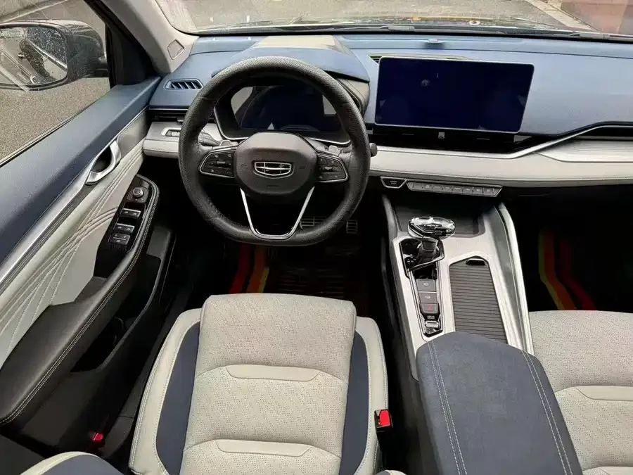 Geely Xingrui Xingrui 2023 2.0TD Premium Edition 2023 — миниатюра 3
