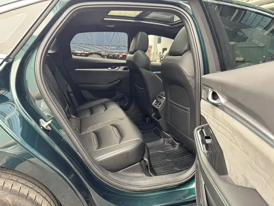 Geely Xingrui Xingrui 2023 2.0TD only available in green version 2022 — миниатюра 3