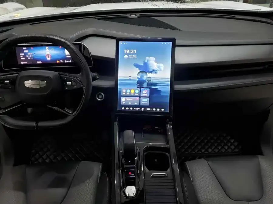 Geely Atlas Boyue 2024 1.5TD Smart Link + 2023 — миниатюра 2