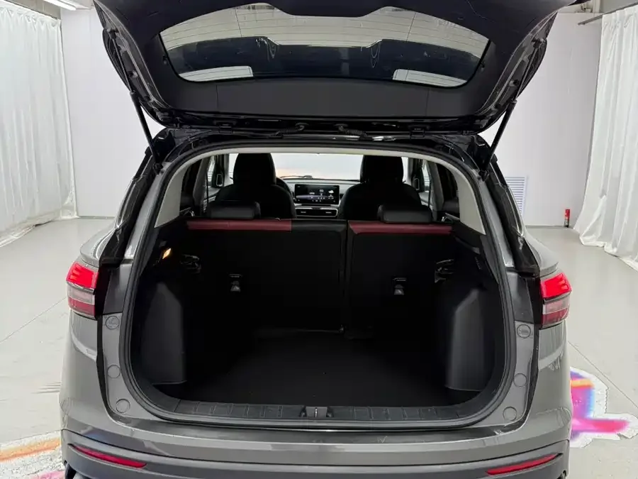 Geely Coolray SX11 Binyue 2021 1.4T DCT Diamond Edition 2022 — миниатюра 5