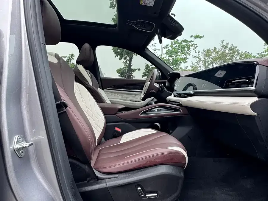 Geely Monjaro Xingyue L 2021 2.0TD DCT EVO 2WD Premium Edition 2022 — миниатюра 4