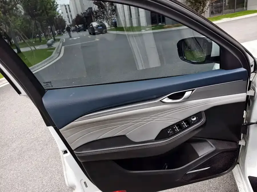 Geely Xingrui Xingrui 2021 Model 2.0TD Premium Edition 2022 — миниатюра 3