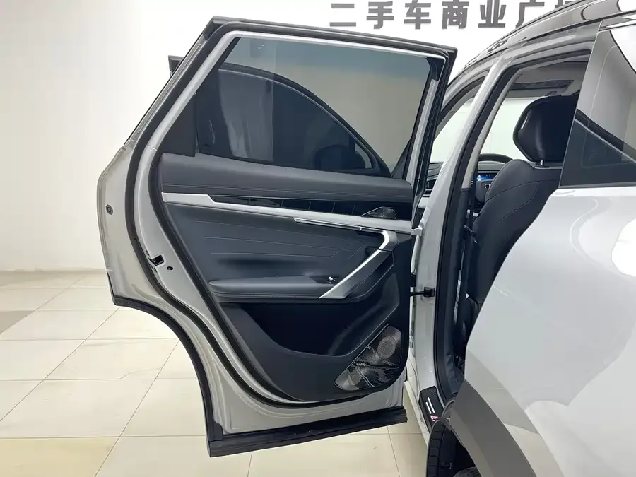 Geely Atlas L Boyue L 2024 1.5TD DCT Flagship Edition 2025 — миниатюра 2