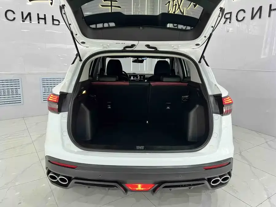 Geely Coolray SX11 Binyue 2021 1.4T DCT Platinum Edition 2023 — миниатюра 5