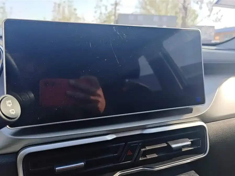 Geely Coolray SX11 Binyue 2023 1.5T DCT Platinum Edition 2024 — миниатюра 4